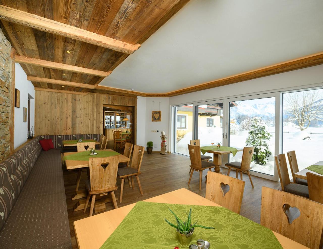 Quehenberger Hotel 2*